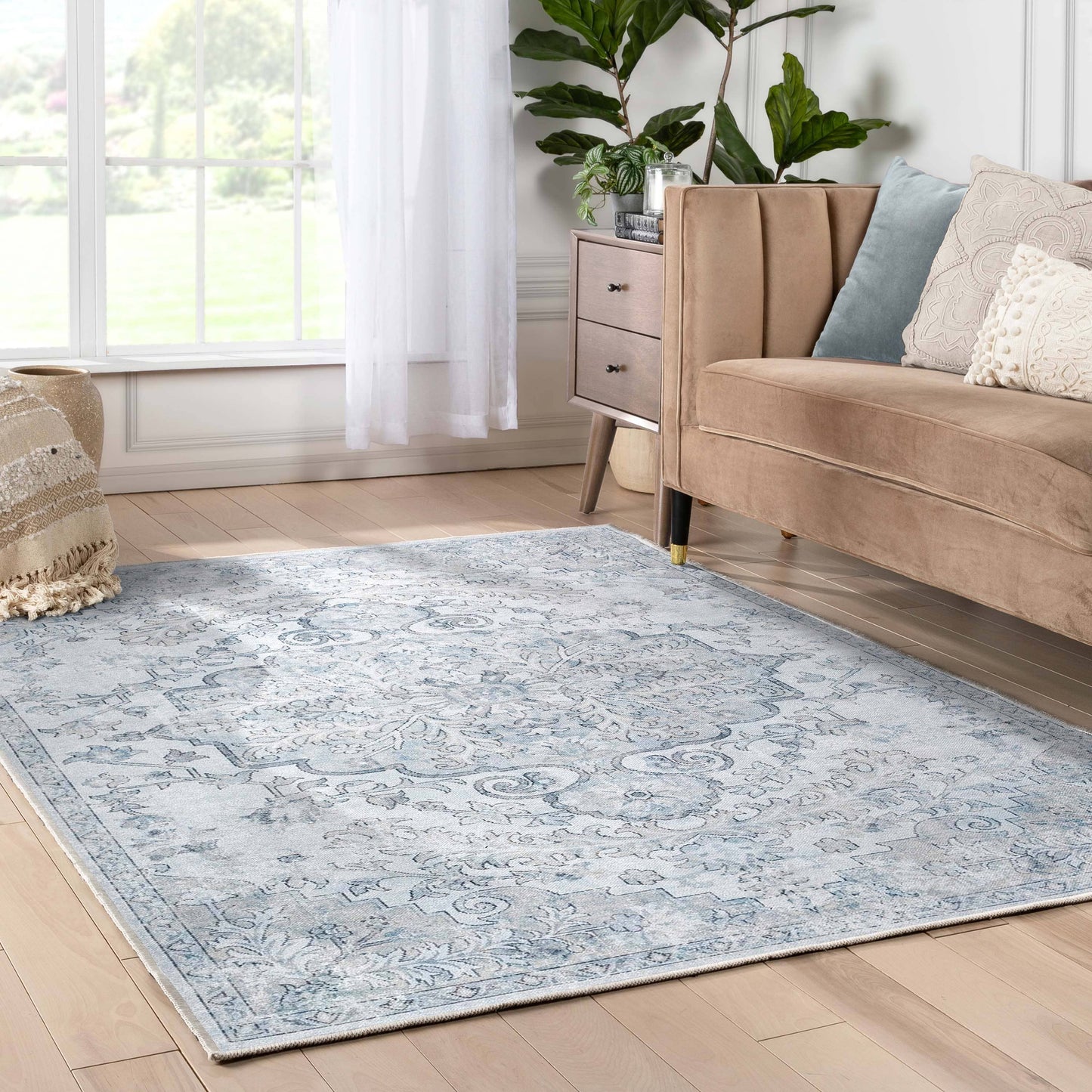 Blythe Vintage Bohemian Medallion Beige Flat-Weave Rug: 7'7" x 9'10"