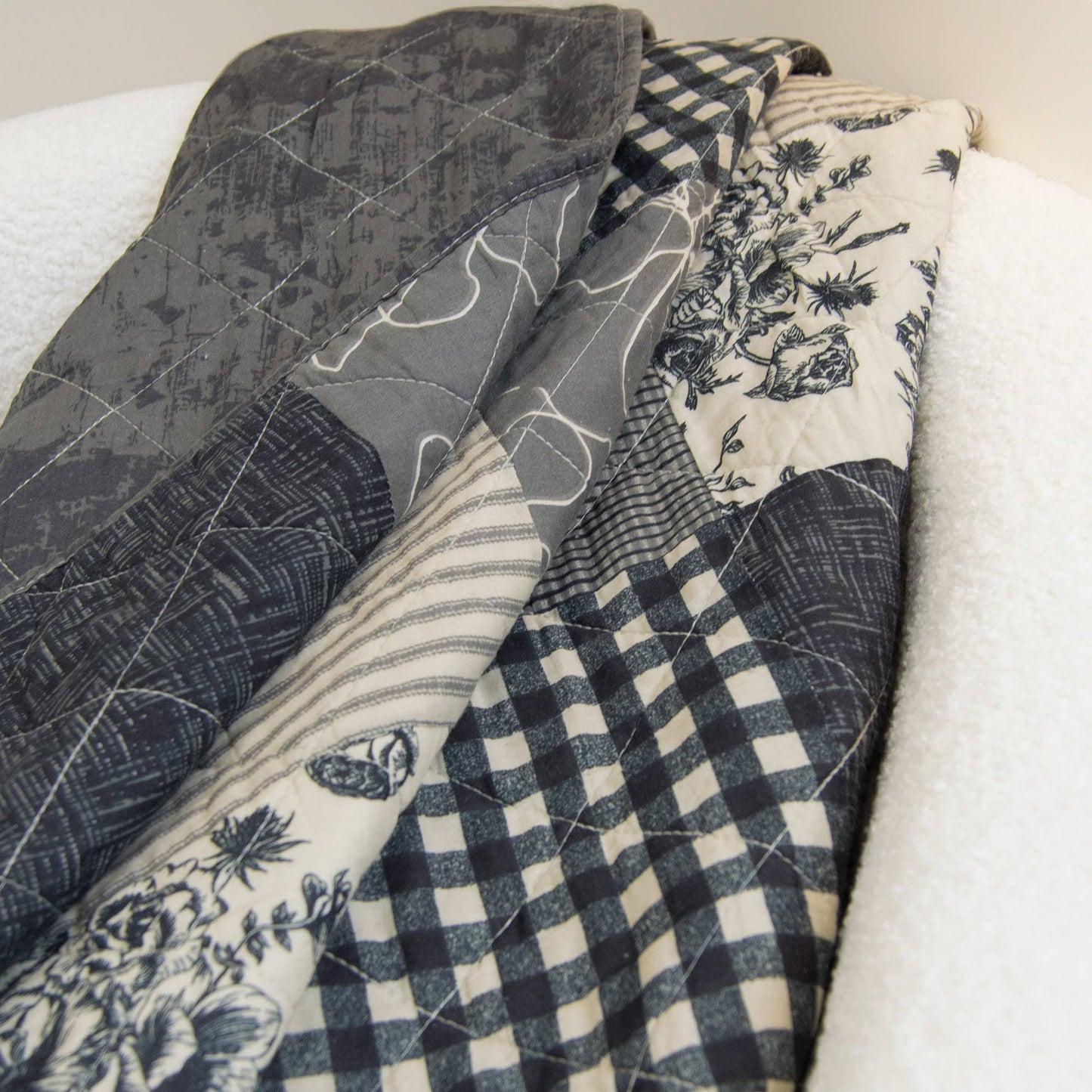 Donna Sharp Augusta 3pc Cotton Pieced Quilt Set: Queen