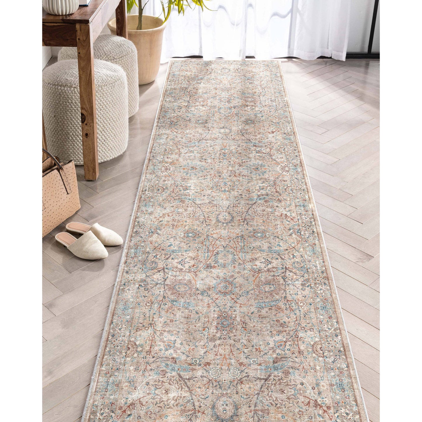 Emilia Vintage Persian Floral Ivory Flat-Weave Rug: 6' x 9'