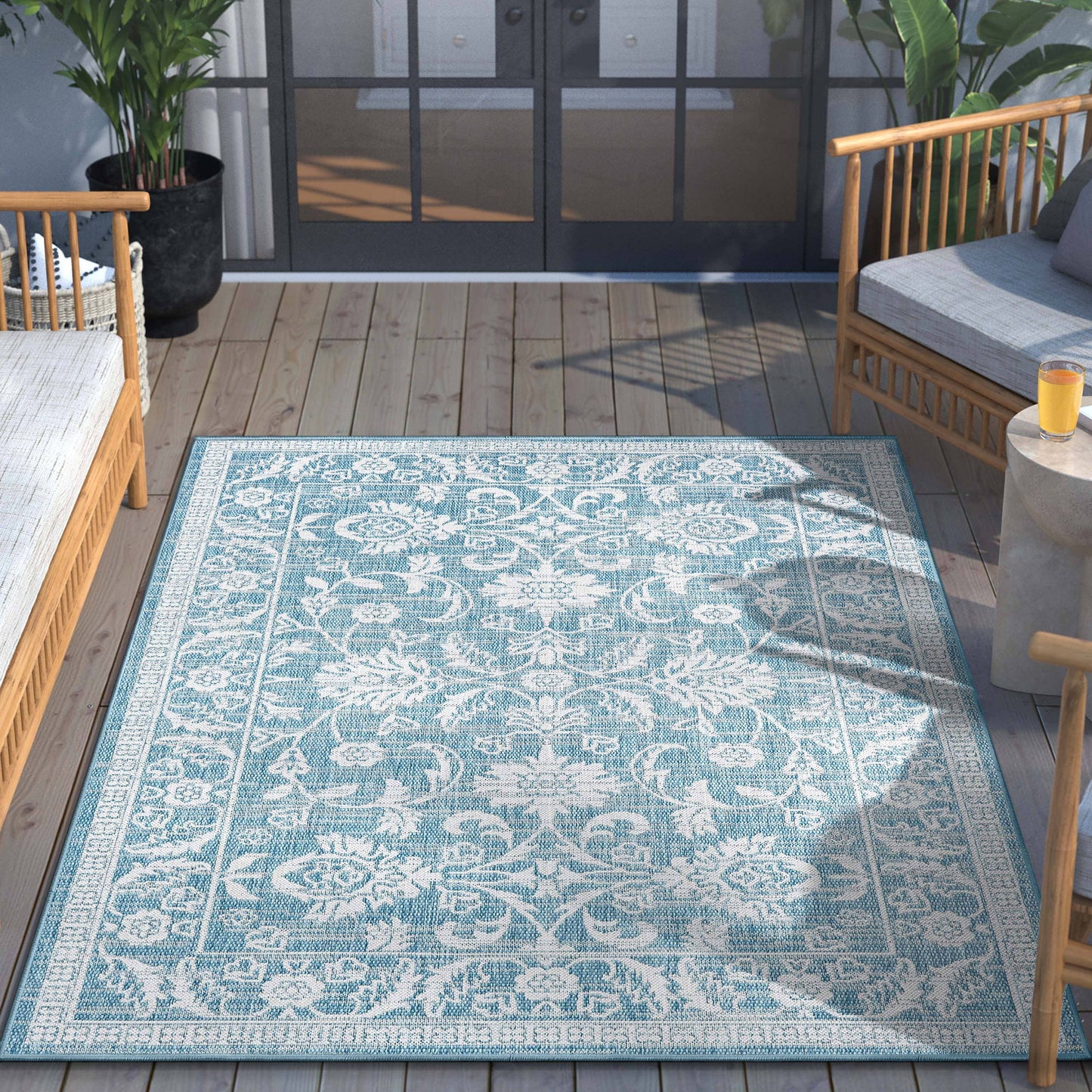 Delphi Oriental Persian Indoor/Outdoor Blue Flat-Weave Rug: 5'3" x 7'3"