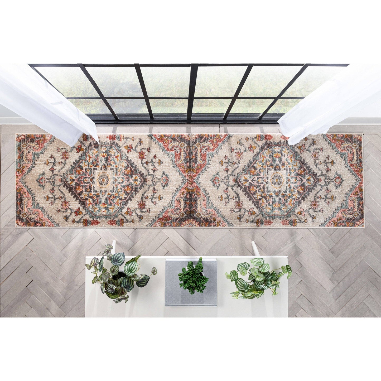 Gwendolyn Blush Bohemian Oriental Medallion Rug: 5'3" x 7'3"