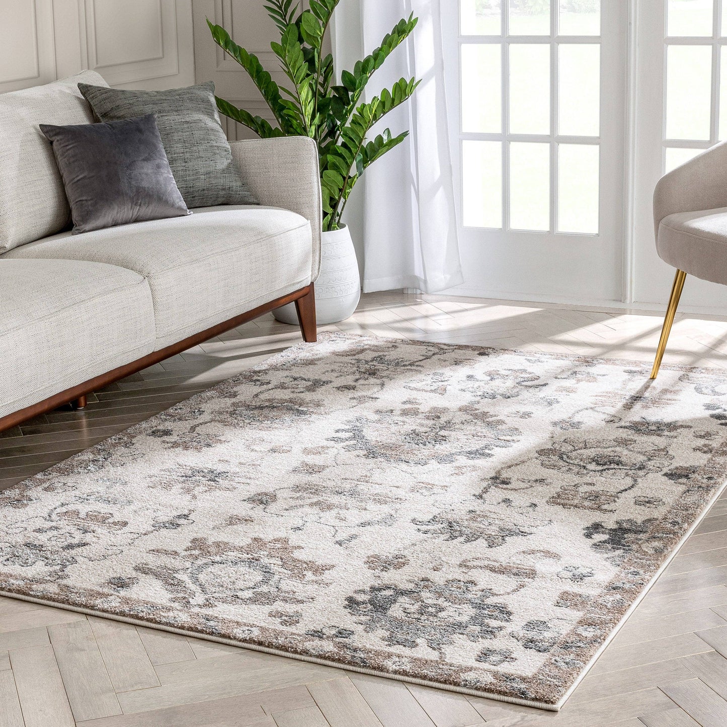 Selma Oriental Floral Pattern Ivory Vintage Rug: 5'3" x 7'3"