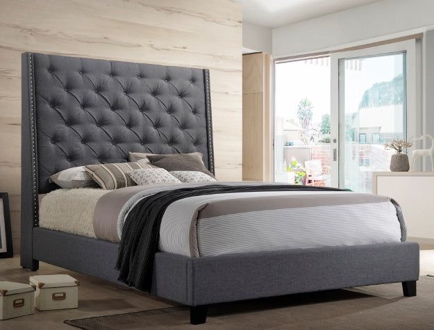 Chantilly Gray Wing Platform Bed