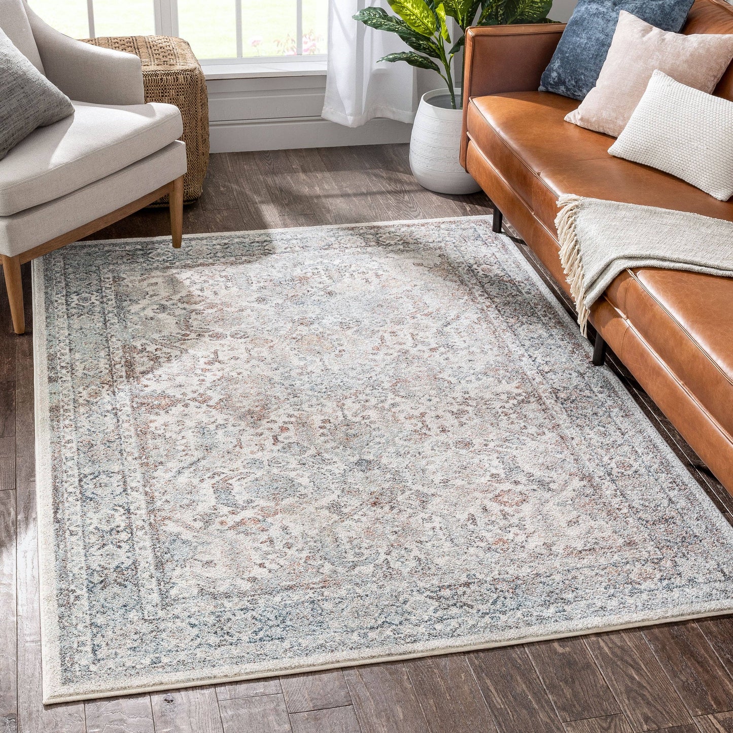 Salida Vintage Oriental Botanical Border Grey Beige Rug: 5'3" x 7'3"