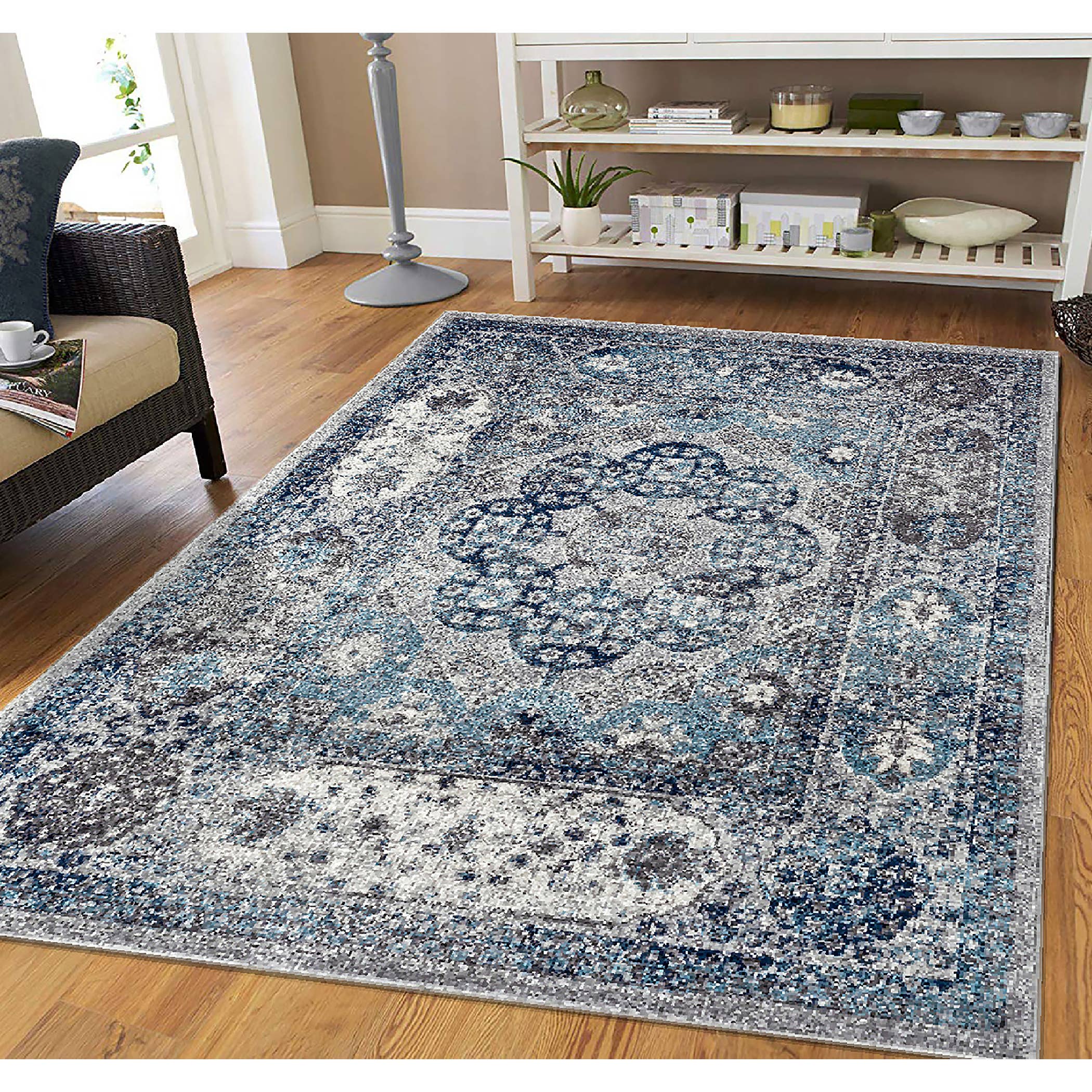 Alexandria Loftus Gray Bordered Area Rug: 5'1" x 7'6"