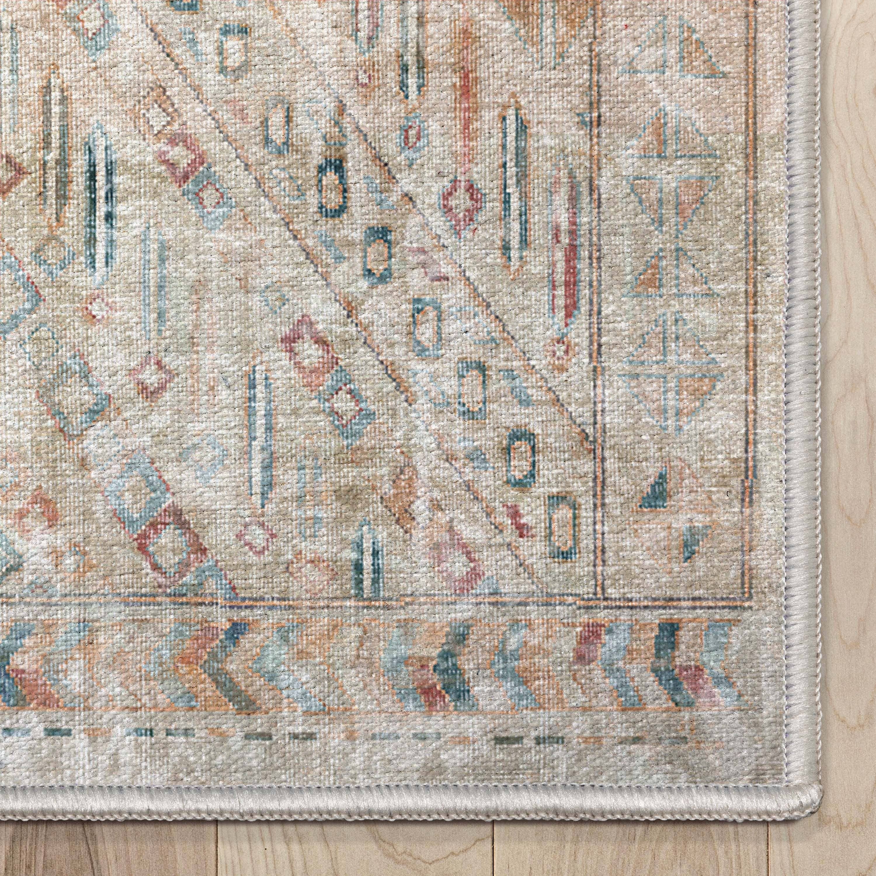 Anya Vintage Tribal Chevron Ivory Flat-Weave Rug: 5'3" x 7'3"