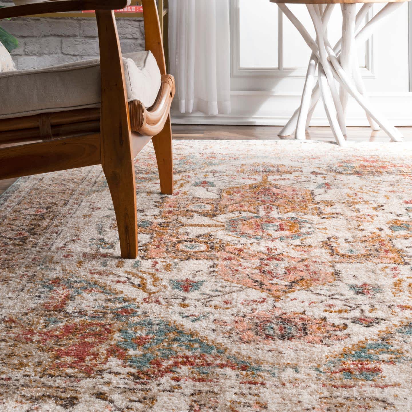 Vintage Medallion Justine Area Rug: Beige / Rectangle / 5' 3" x 7' 7"