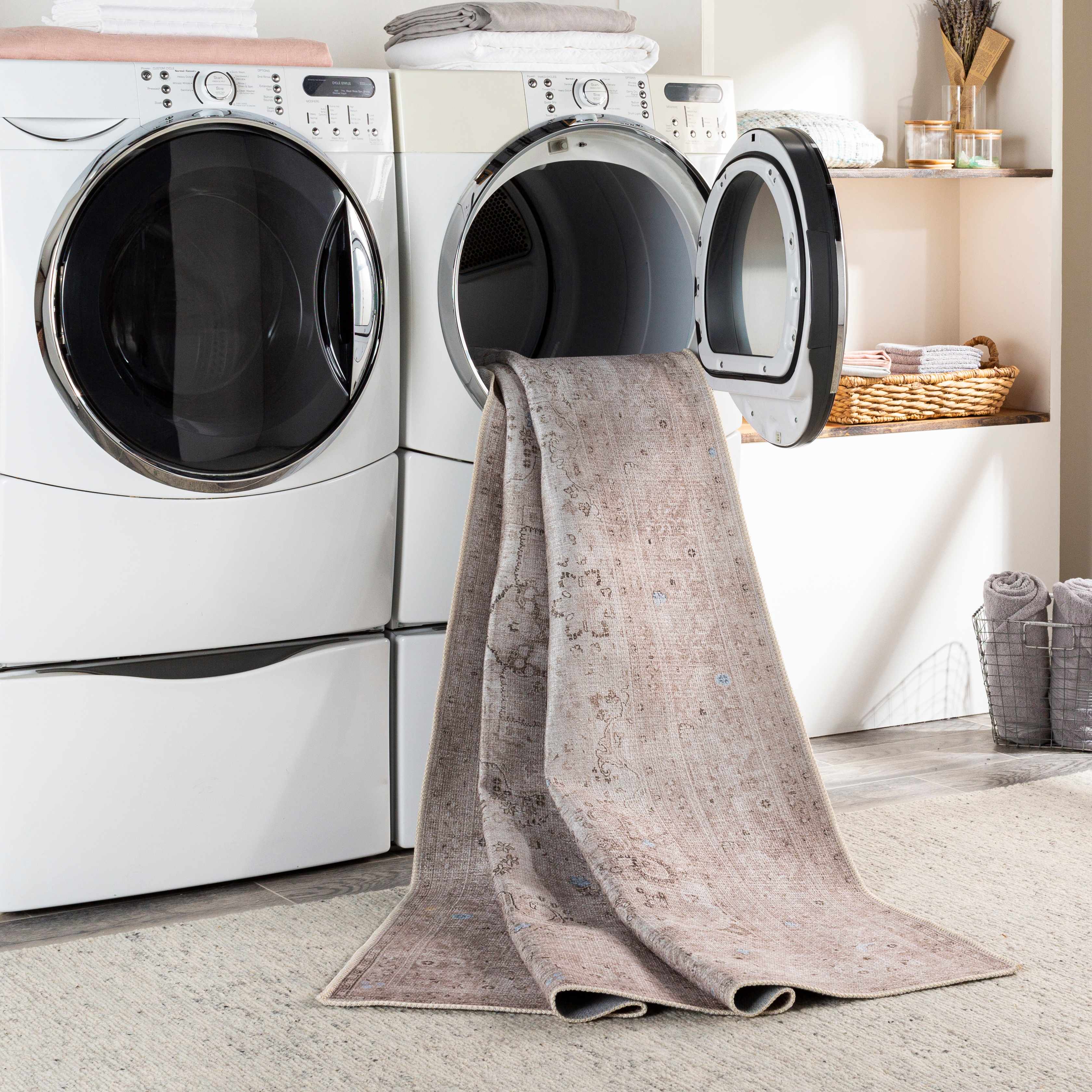 Bethany Washable Area Rug: 5'3" x 7'3" Rectangle