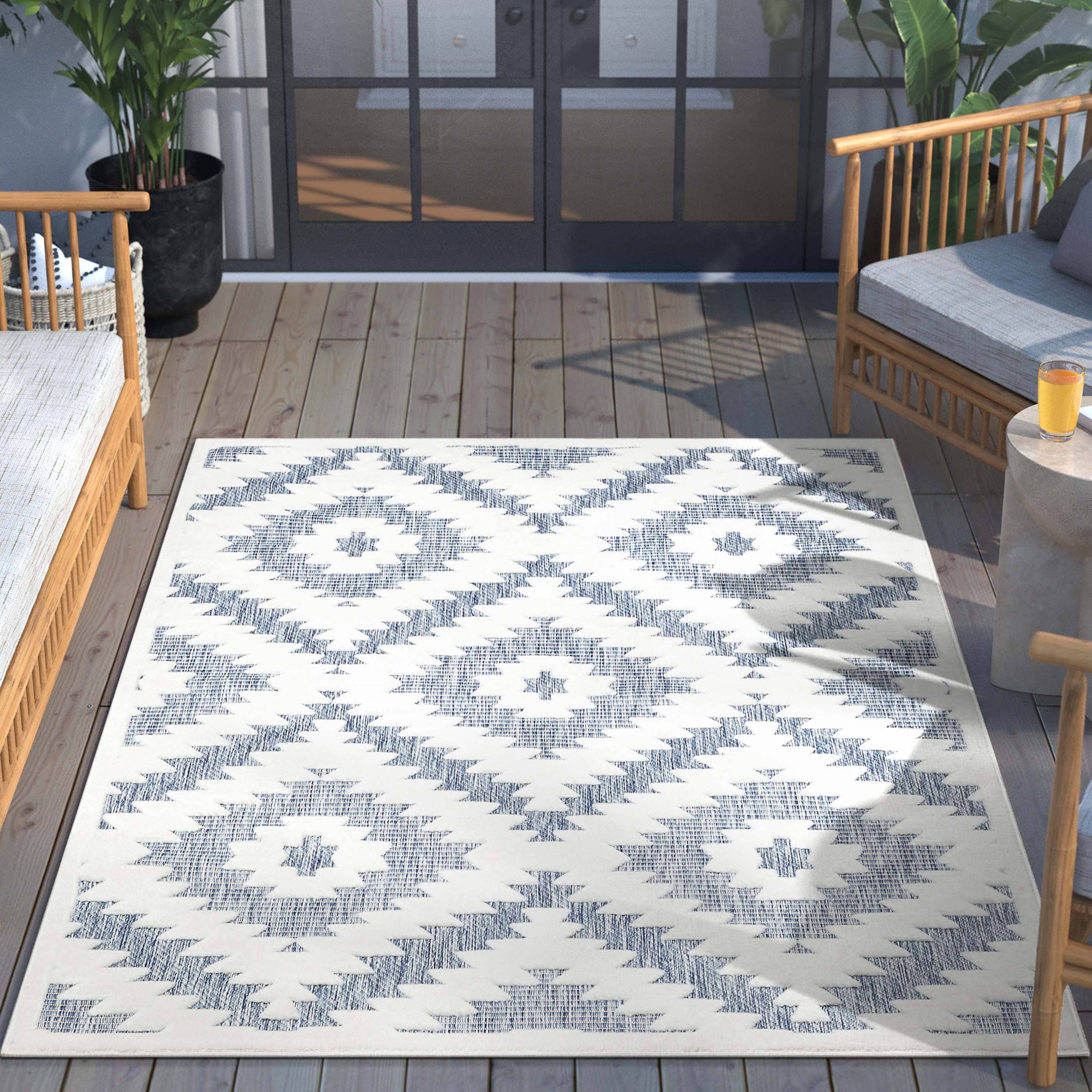 Keiko Tribal Moroccan Indoor/Outdoor Blue High-Low Rug: 5'3" x 7'3"