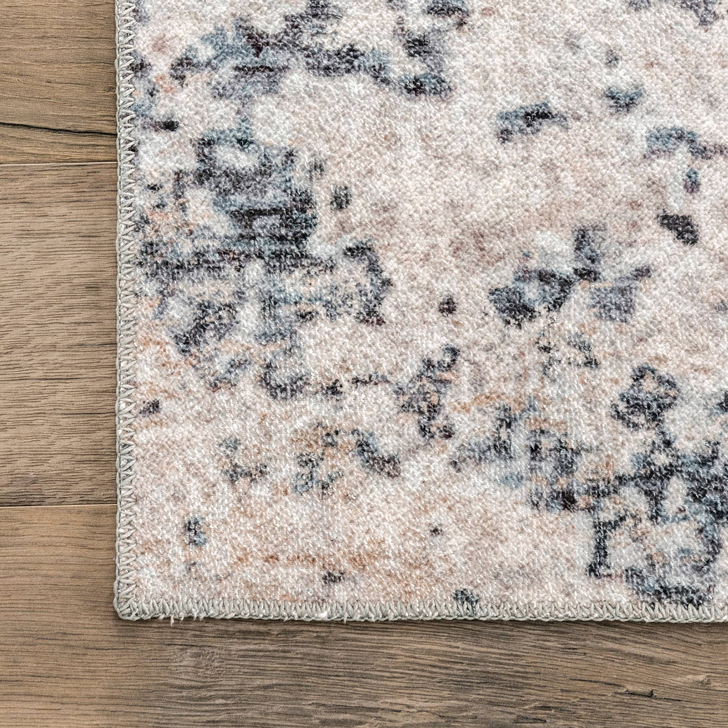 Danae Abstract Machine Washable Area Rug: Ivory / Rectangle / 5' x 8'