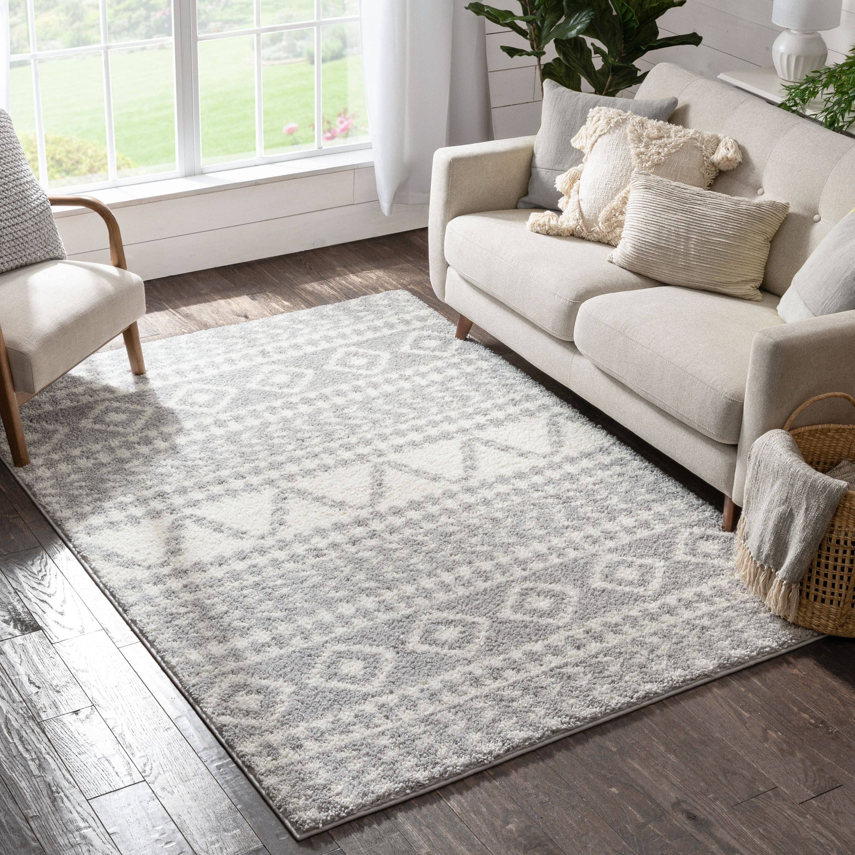 Cossima Tribal Moroccan Grey Shag Rug: 5'3" x 7'3"