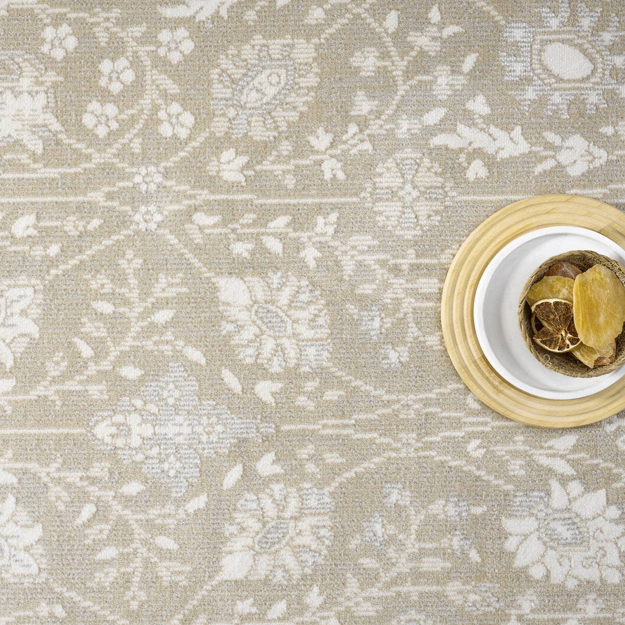 Dalia Floral Oriental Sand Indoor Outdoor Rug: 5'3" x 7'6"