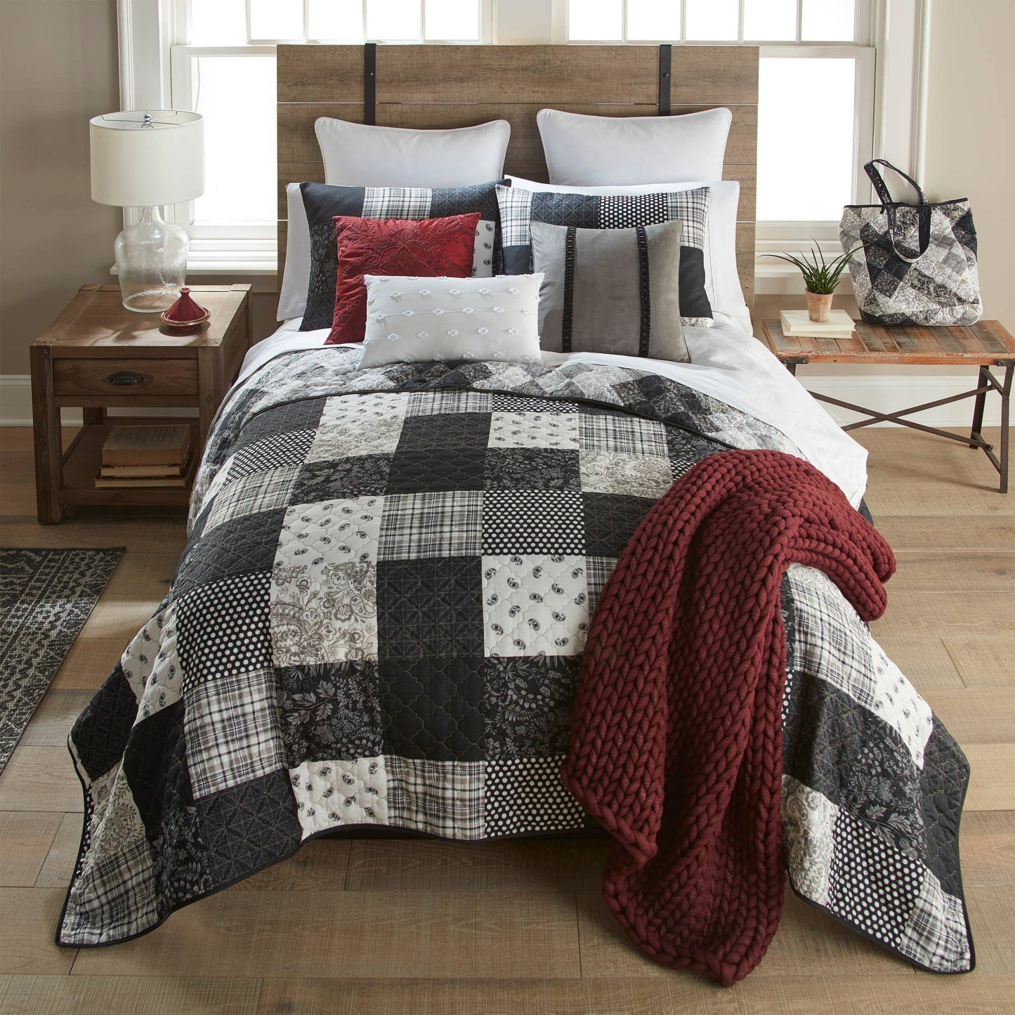 Closeout Sale! London Lightweight 3pc Quilted King Bedding Set