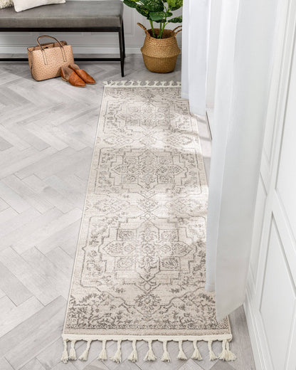 Valentina Oriental Medallion Pattern Brown Beige Kilim-Style: 5'3" x 7'3"