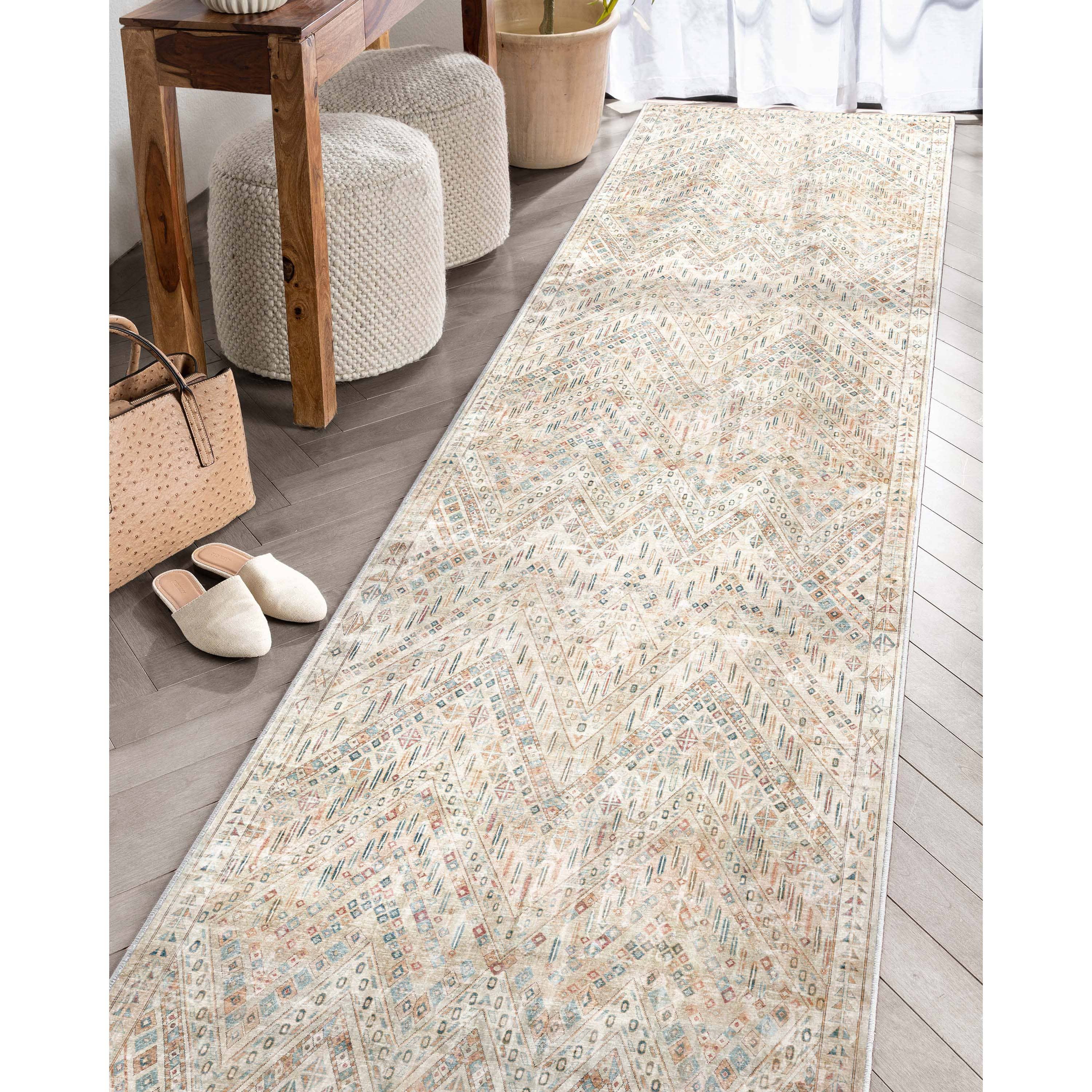 Anya Vintage Tribal Chevron Ivory Flat-Weave Rug: 5'3" x 7'3"