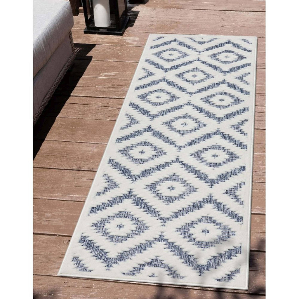 Keiko Tribal Moroccan Indoor/Outdoor Blue High-Low Rug: 5'3" x 7'3"