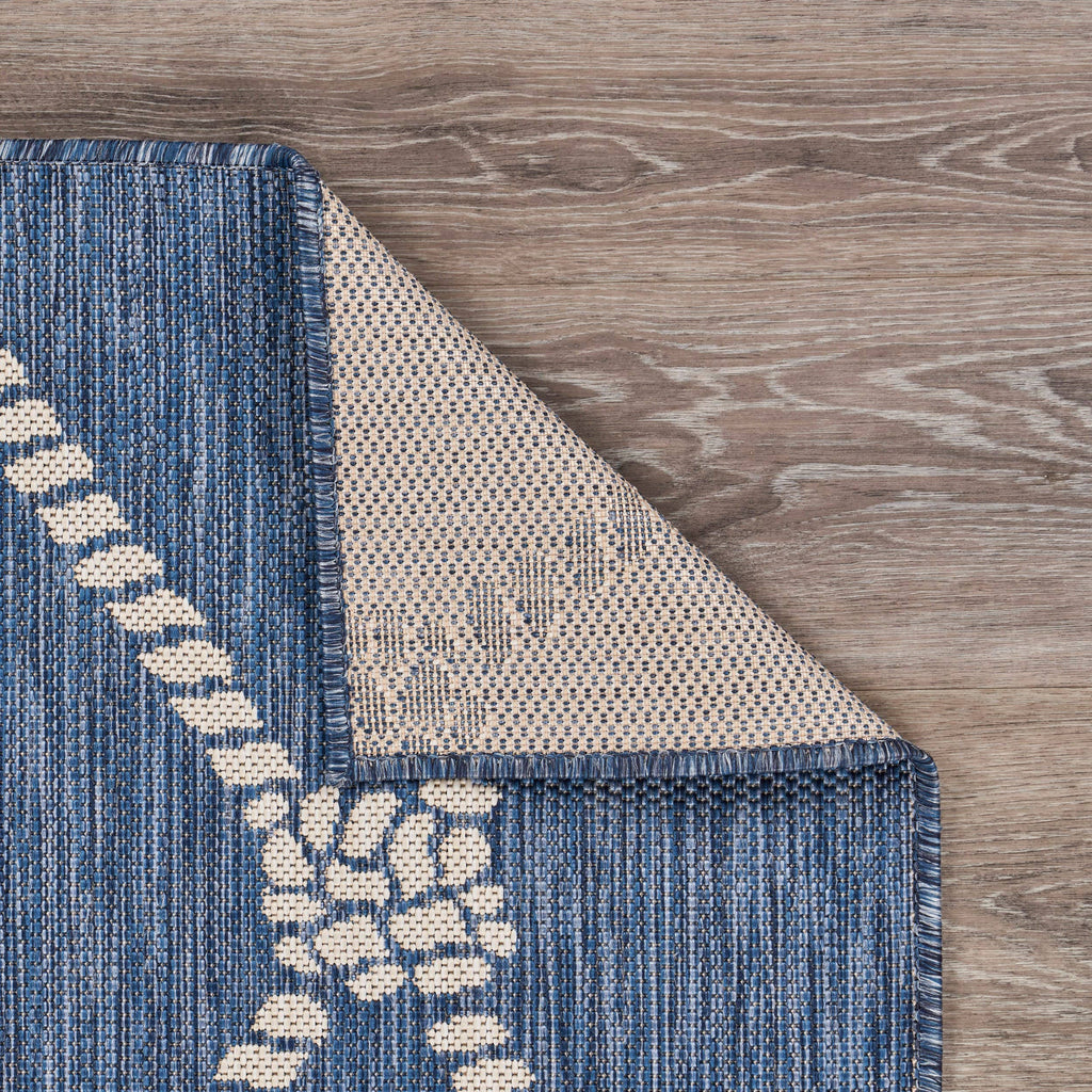 Samantha Nautical Knot Navy/White Indoor/Outdoor Area Rug: 5'3" x 7'