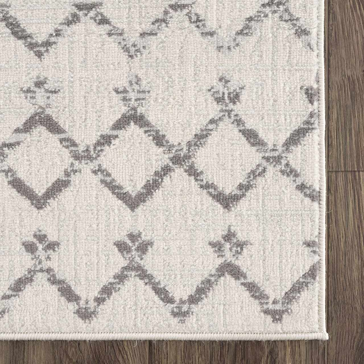 Tigri Aztec Ivory 2310 Area Rug - Clearance: 5'3"x7' Rectangle