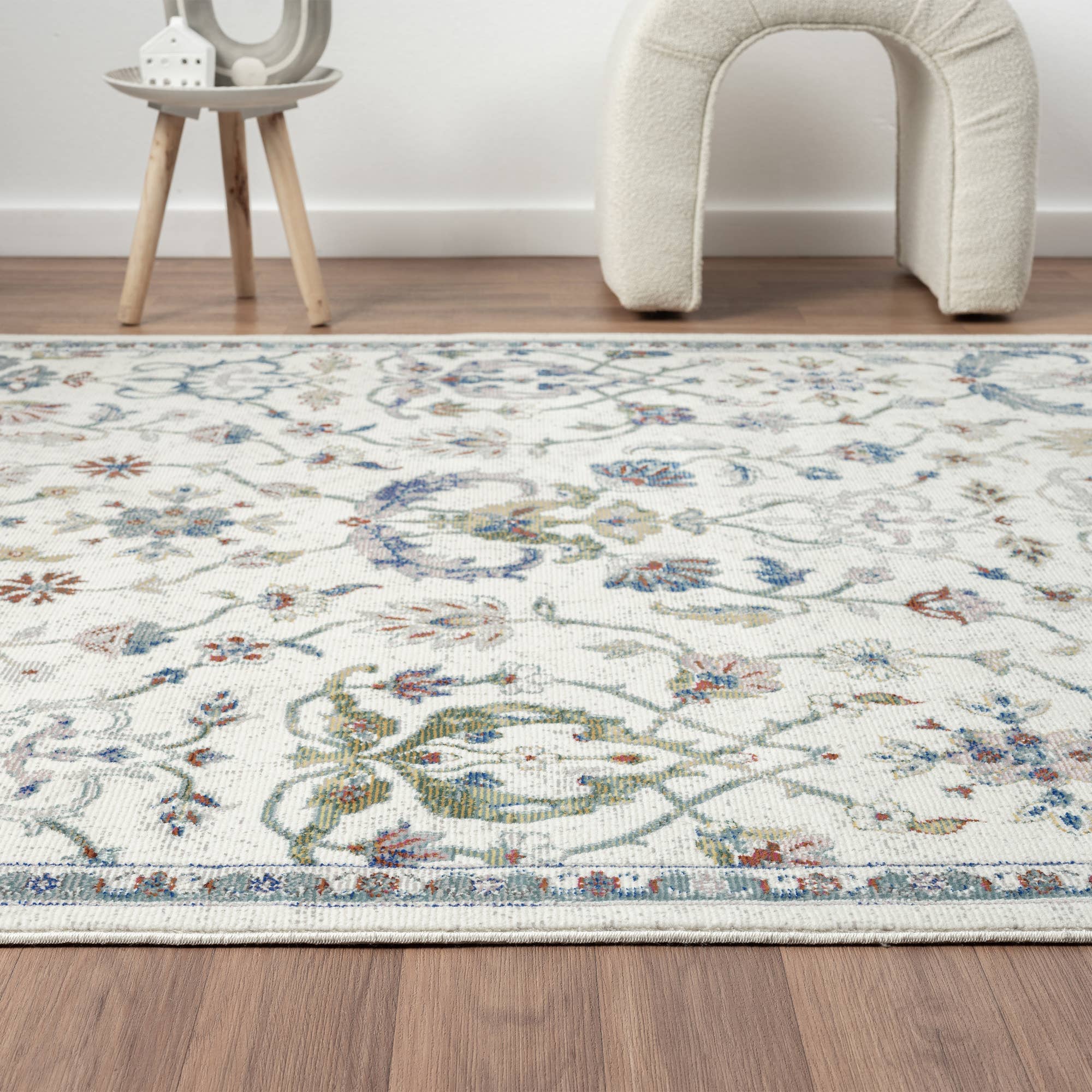 Garden Oriental Stylish Area Rug - Multi: Ivory/Blue / 5' x 8'