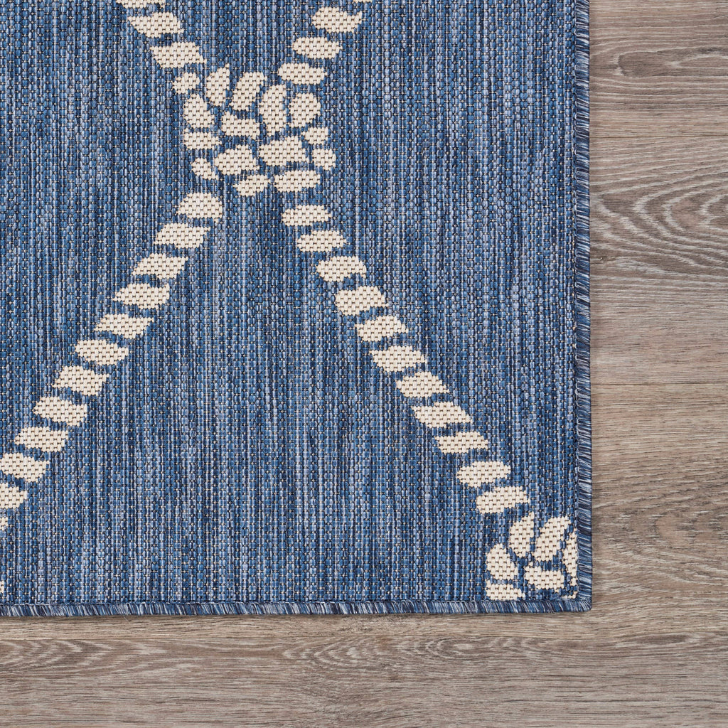 Samantha Nautical Knot Navy/White Indoor/Outdoor Area Rug: 5'3" x 7'