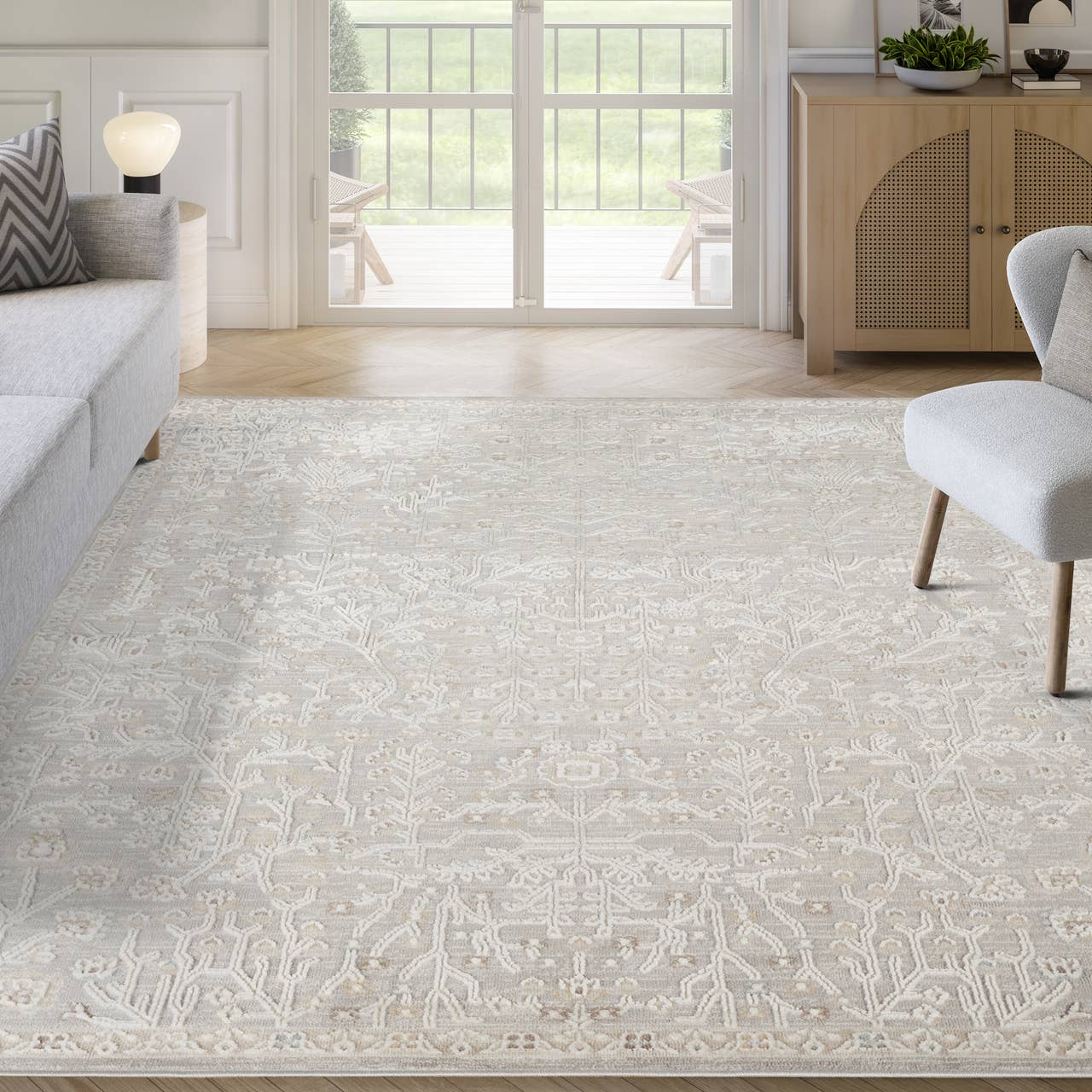 Vera Light Grey Cream Vintage Floral Botanical Rug: 5'3" x 7'6"