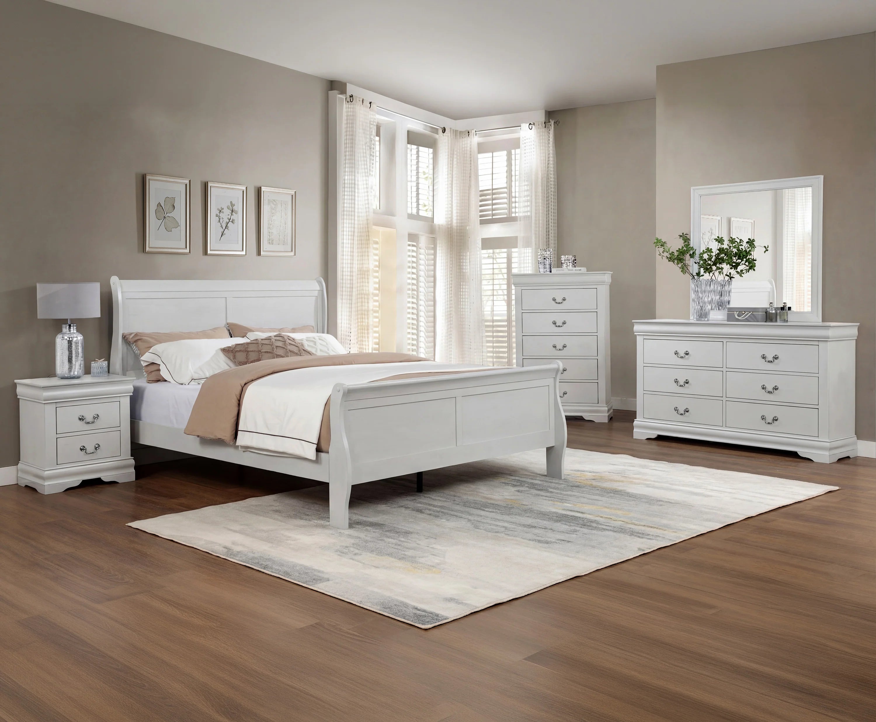 Sleigh Queen Bedroom Set in Soft Gray/Beige Finish