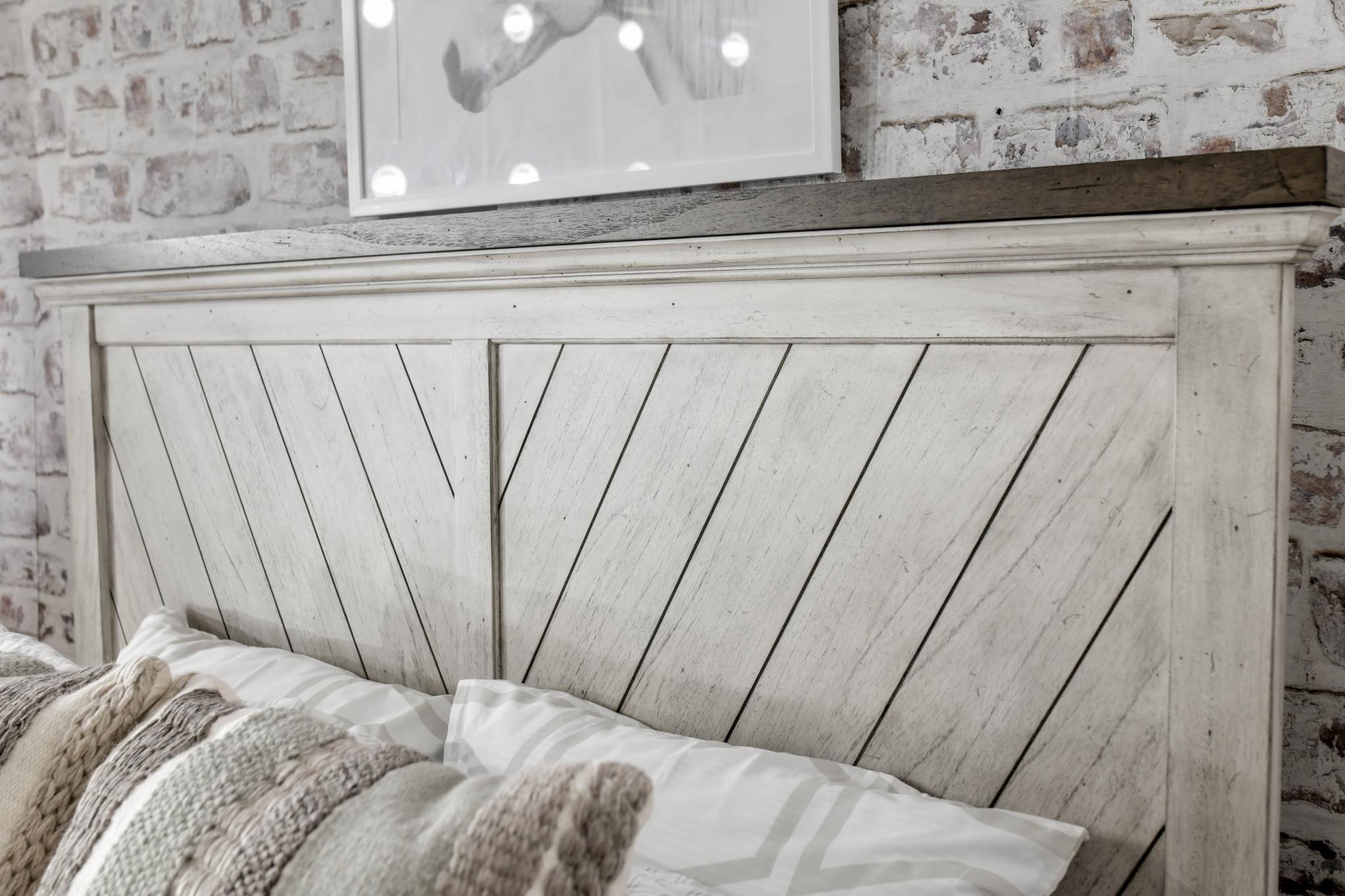 Bear Creek Farmhouse King Size Bedroom Collection