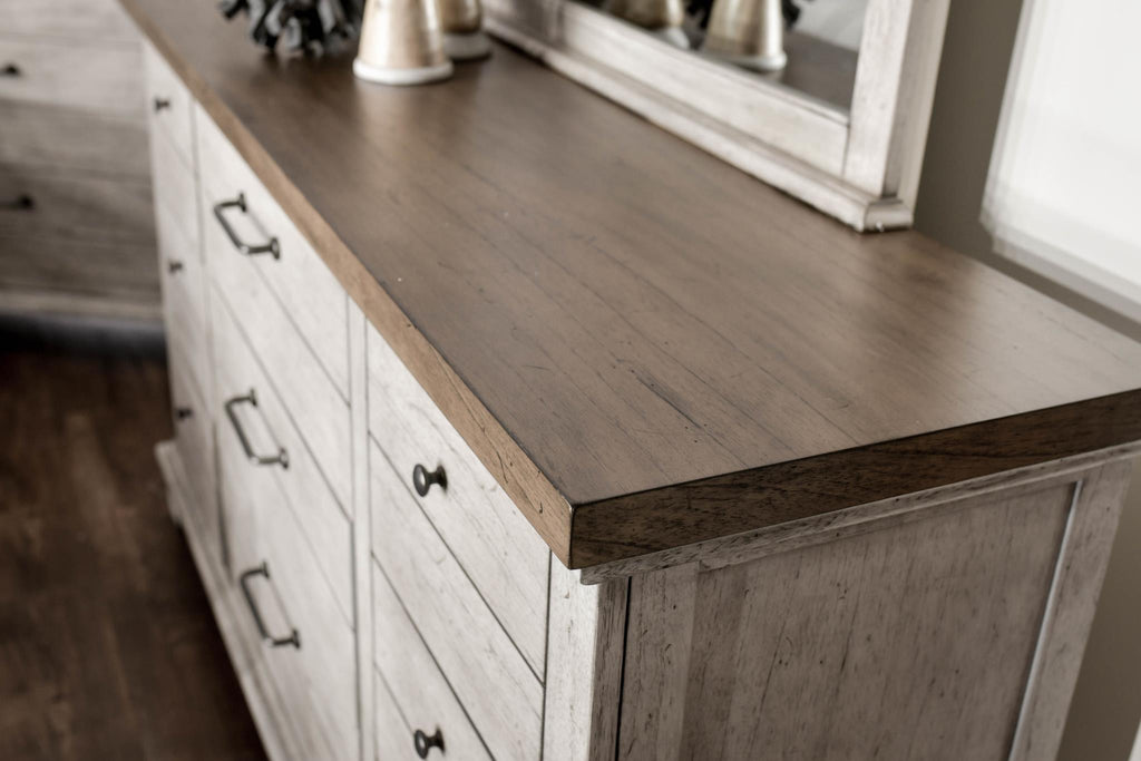 Bear Creek Farmhouse King Size Bedroom Collection