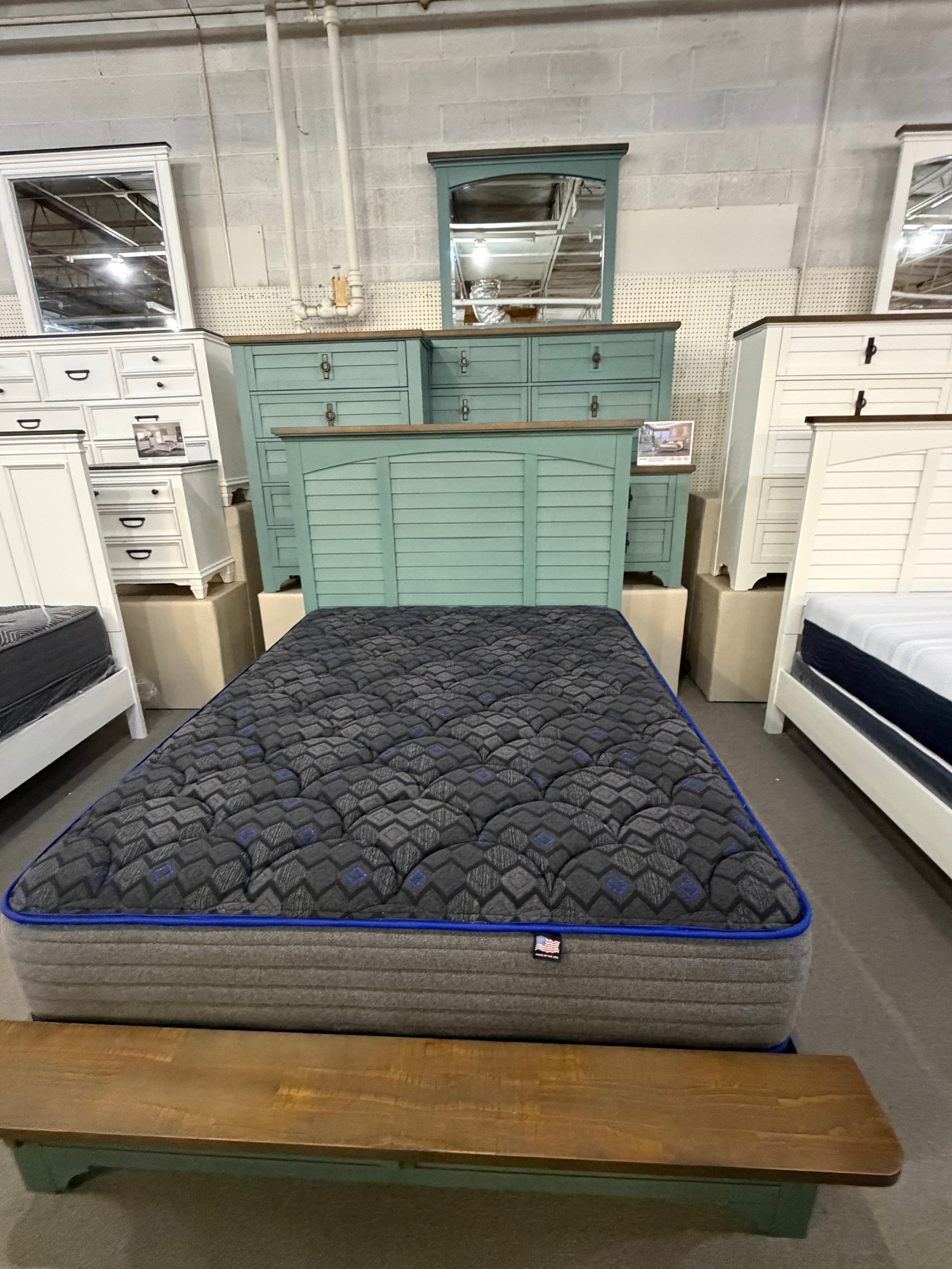 Robins Egg Teal Farmhouse Two Tone Bedroom Set in Queen Size