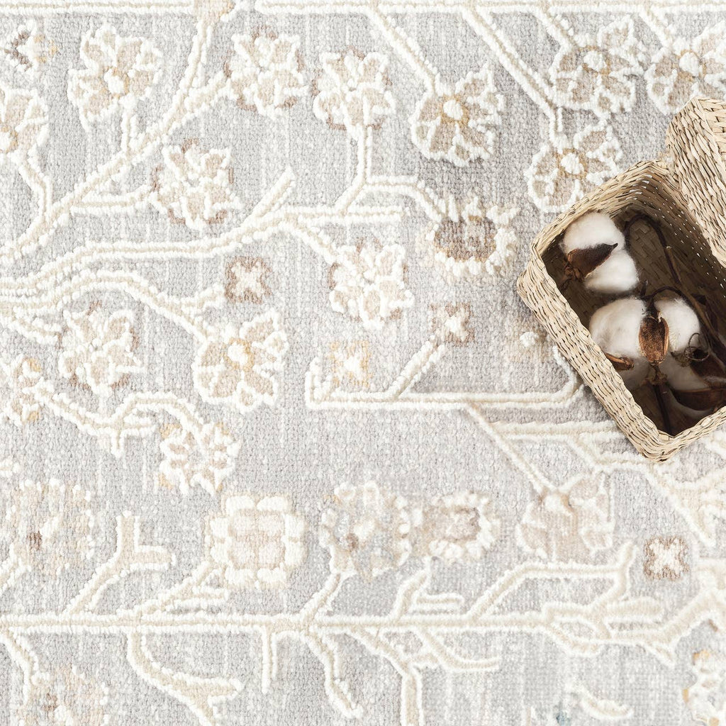 Vera Light Grey Cream Vintage Floral Botanical Rug: 5'3" x 7'6"
