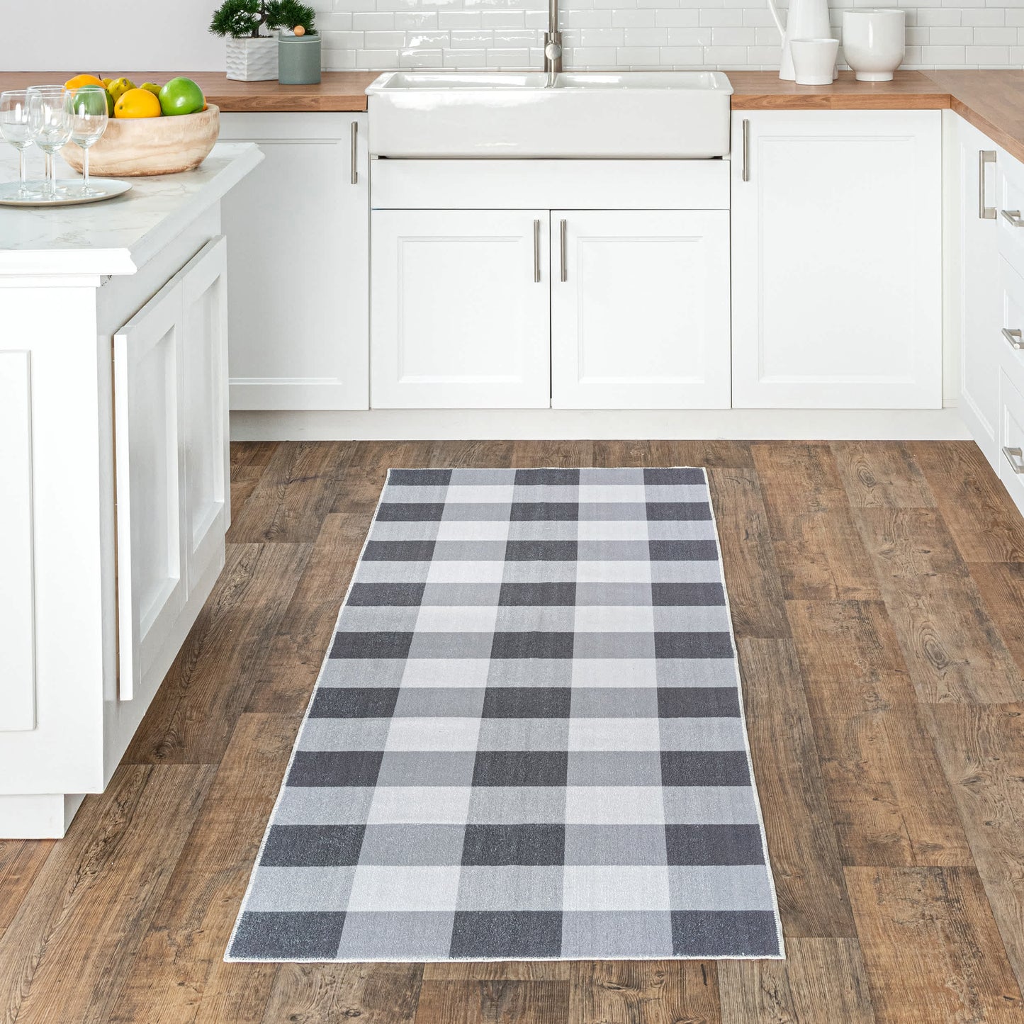 Buffalo Plaid Washable Area Rug: Gray / Rectangle / 5' x 8'