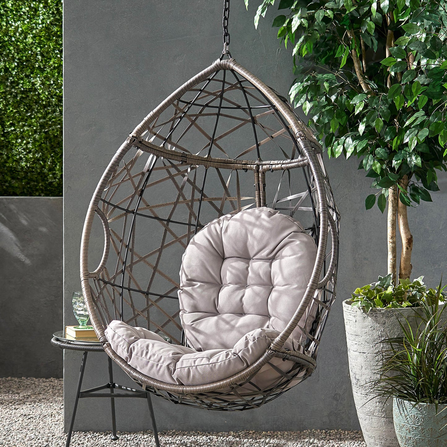 MARLIN HANGING EGG CHAIR-BASKET