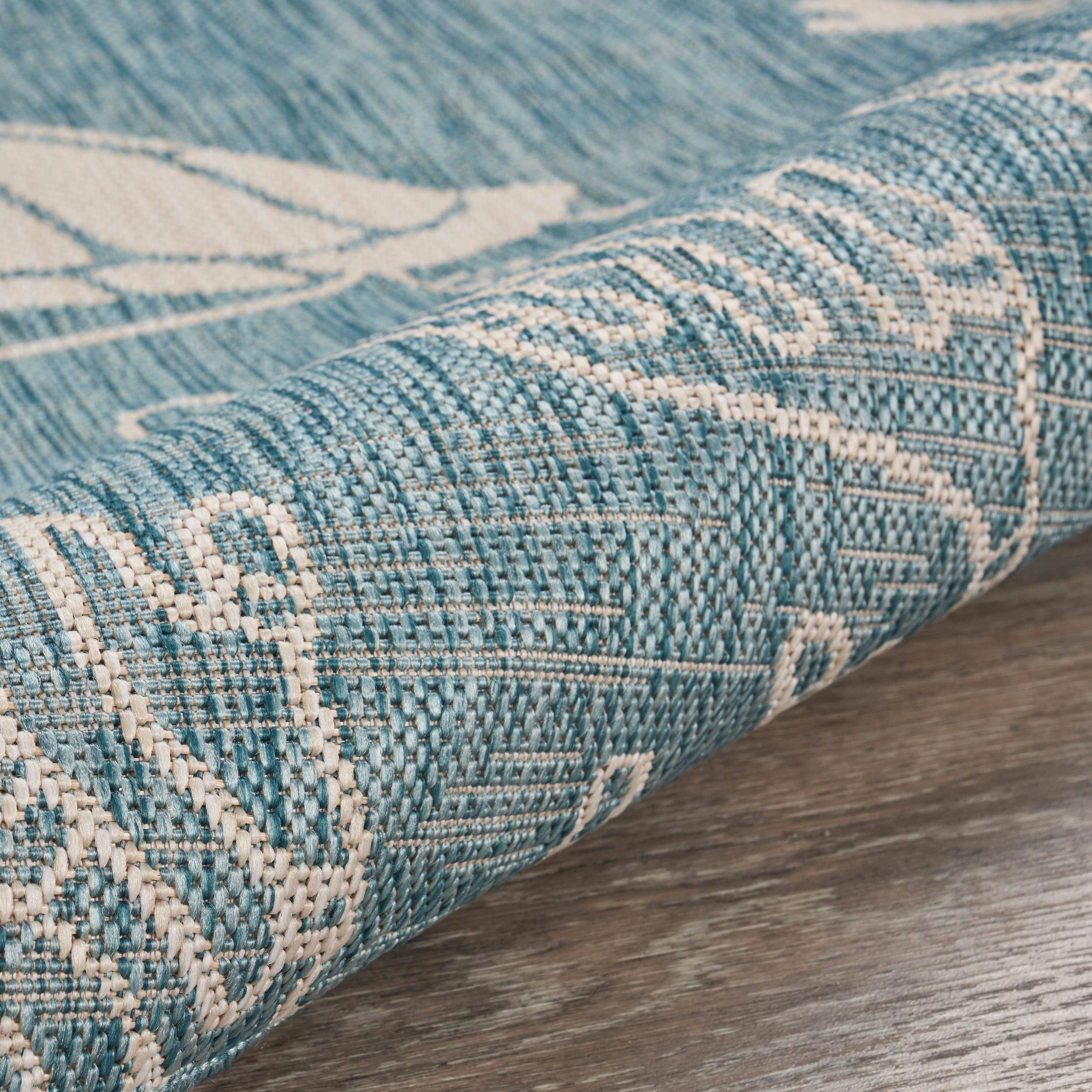 Samantha Tropical Turtle Reef Aqua Indoor Outdoor Area Rug: 5'3" x 7'