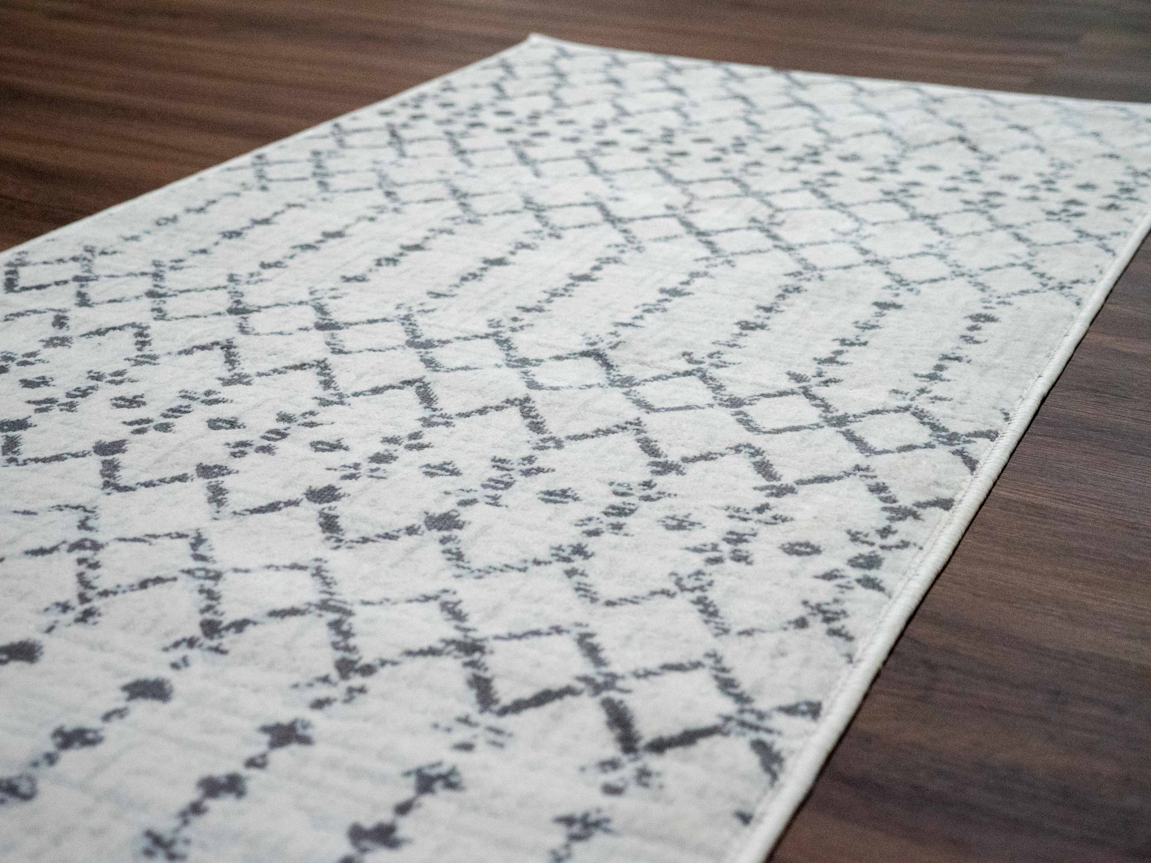 Tigri Aztec Ivory 2310 Area Rug - Clearance: 5'3"x7' Rectangle