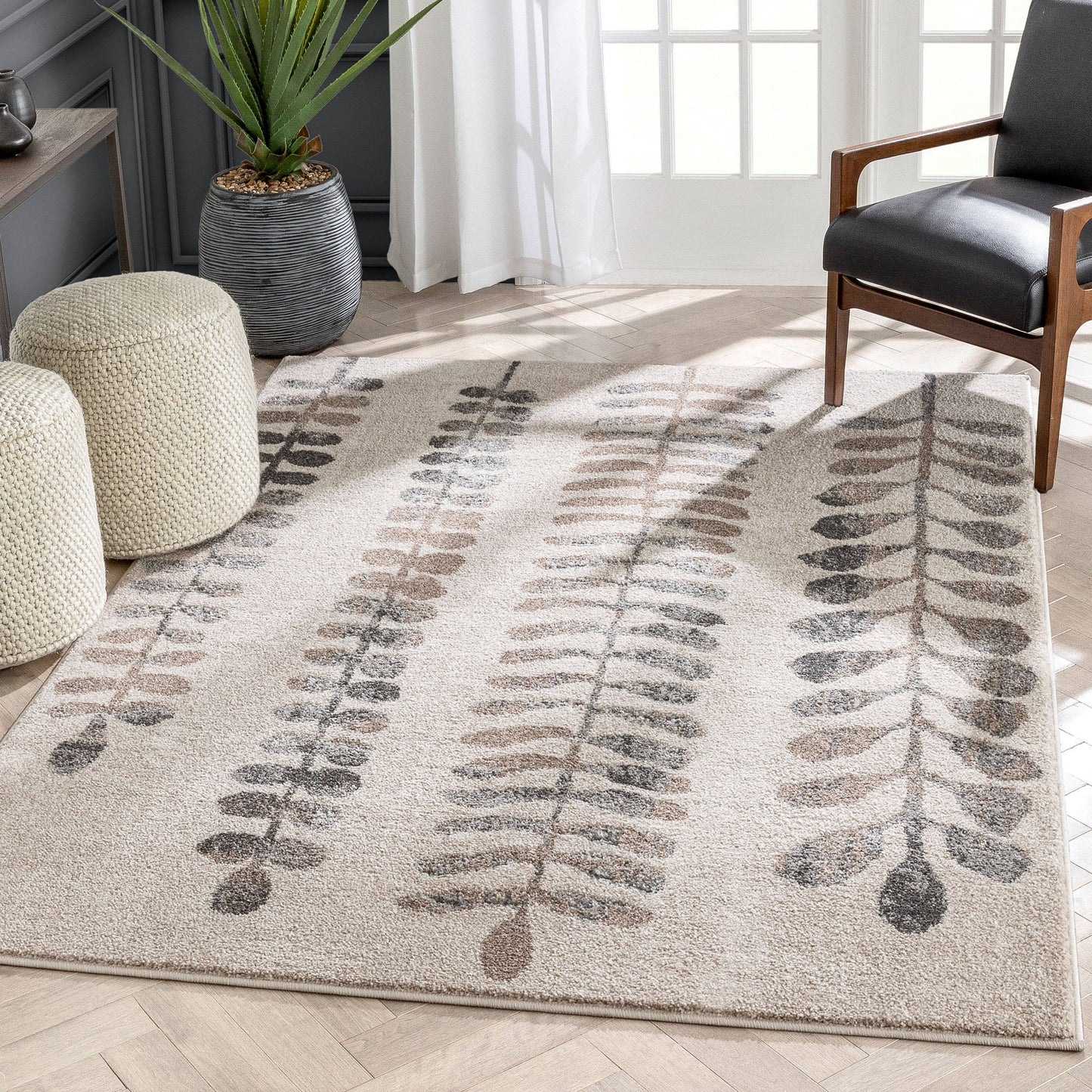 Myra Abstract Leaf Pattern Ivory Vintage Rug: 5'3" x 7'3"