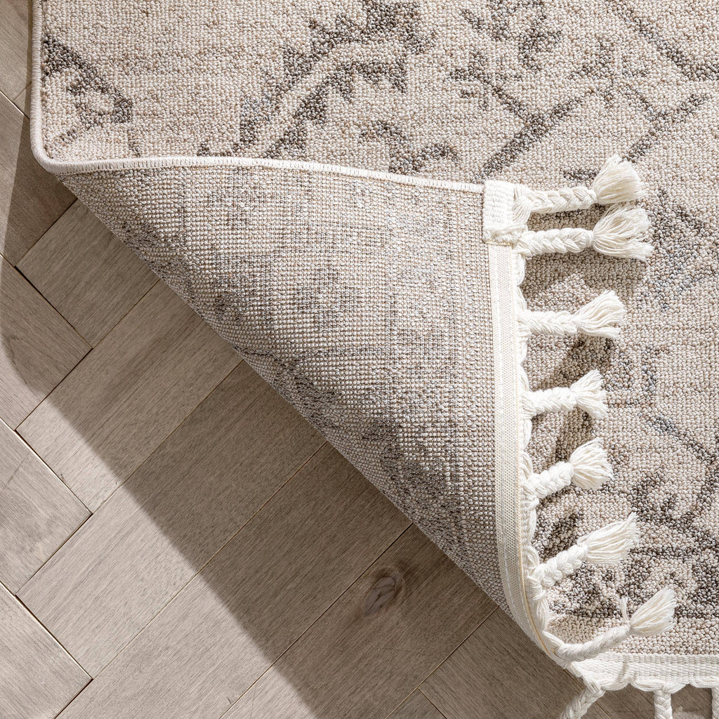 Valentina Oriental Medallion Pattern Brown Beige Kilim-Style: 5'3" x 7'3"
