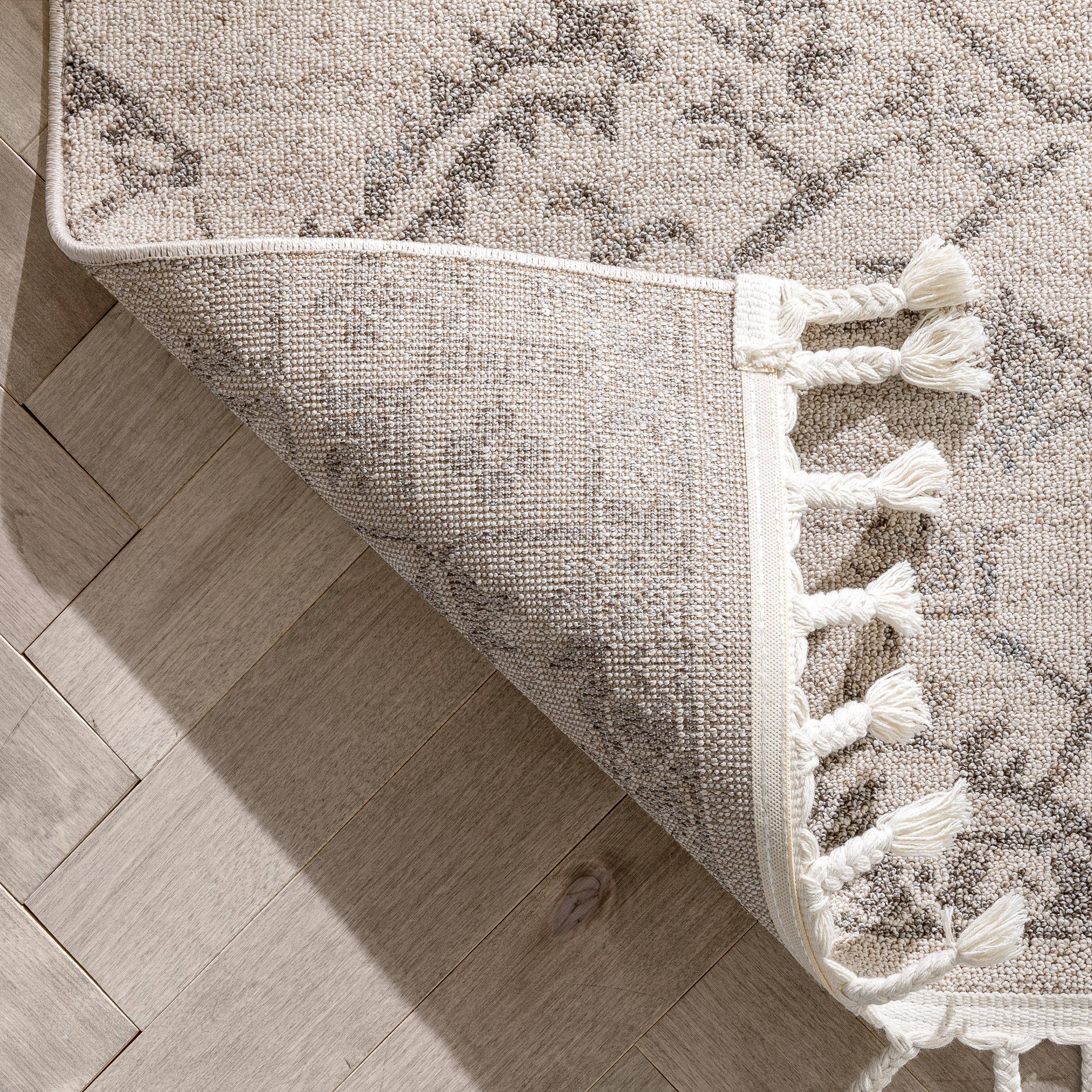 Valentina Oriental Medallion Pattern Brown Beige Kilim-Style: 5'3" x 7'3"