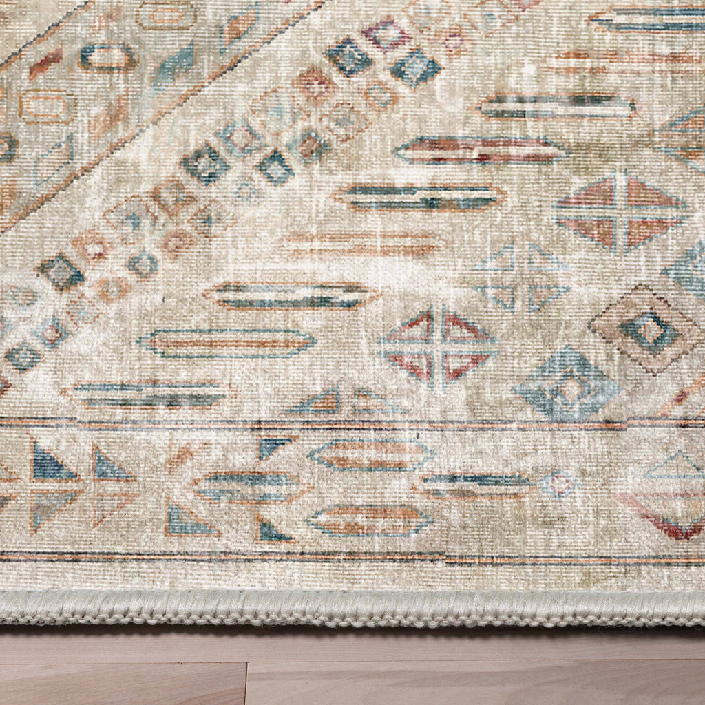 Anya Vintage Tribal Chevron Ivory Flat-Weave Rug: 5'3" x 7'3"