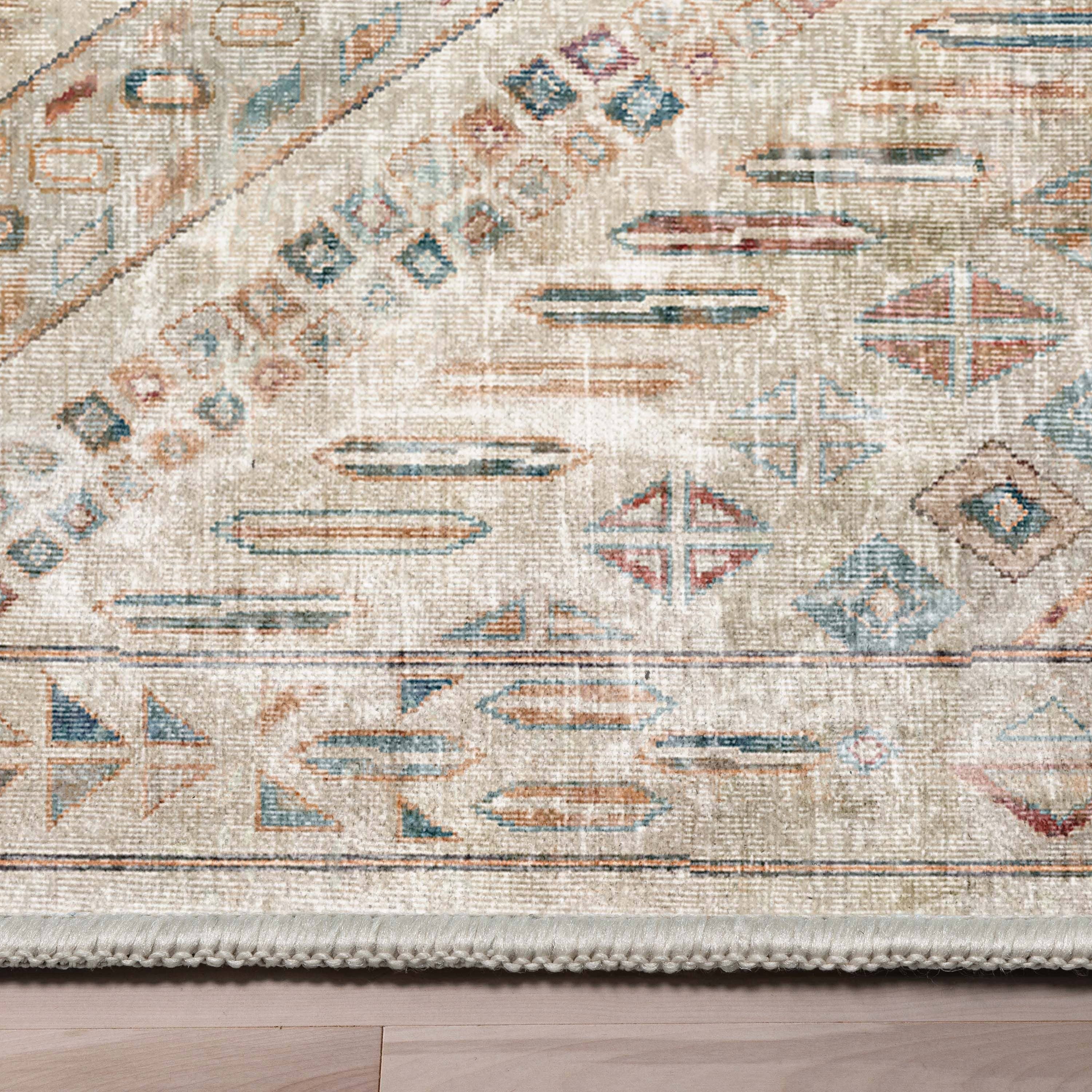 Anya Vintage Tribal Chevron Ivory Flat-Weave Rug: 5'3" x 7'3"