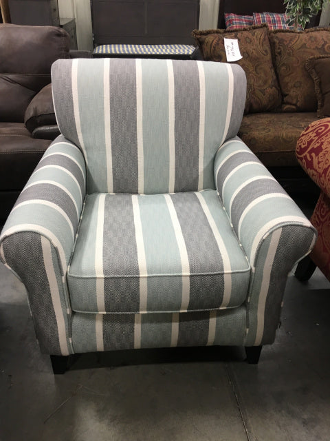 Fusion Grande Mist Accent Chair